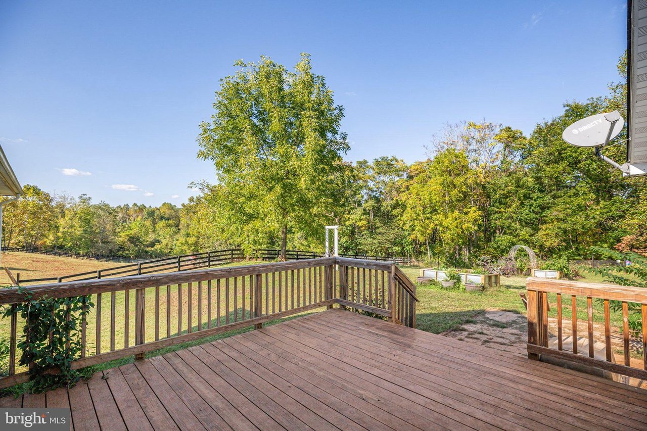 10623 Gravel Rd