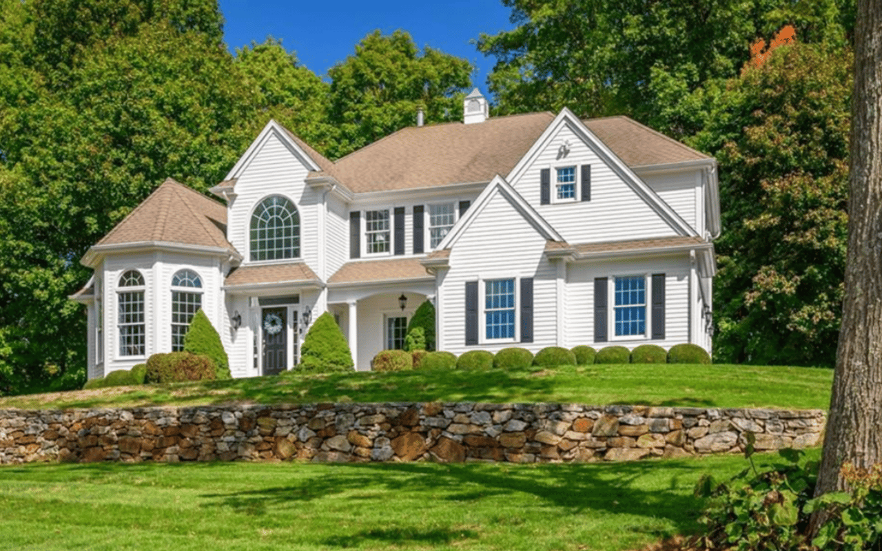 How to Buy a Luxury Home