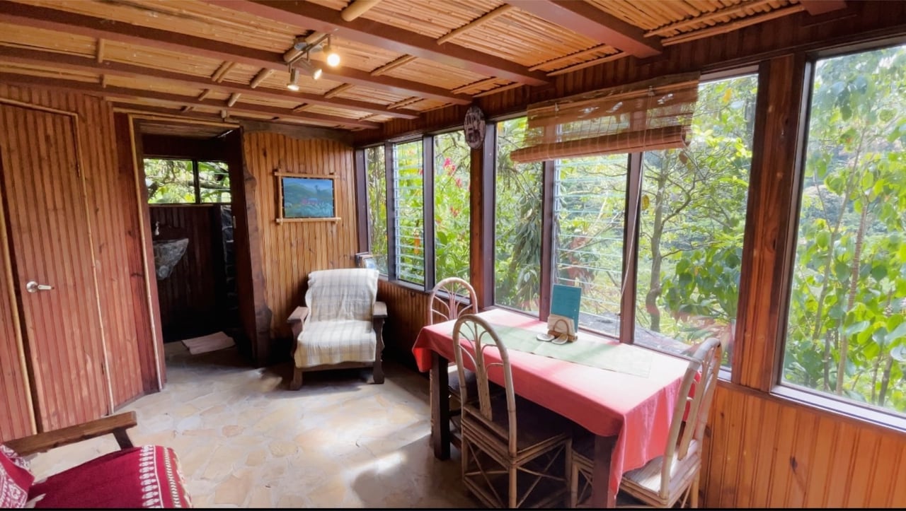 Bird Sanctuary Mountain Cabin, Perez Zeledon, San Jose