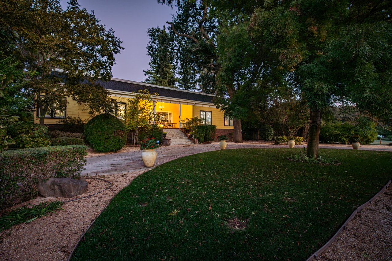 Front Yard of Fairfield and Suisun Valley Vineyard Estate | Carmen Gray Team Luxury Listing