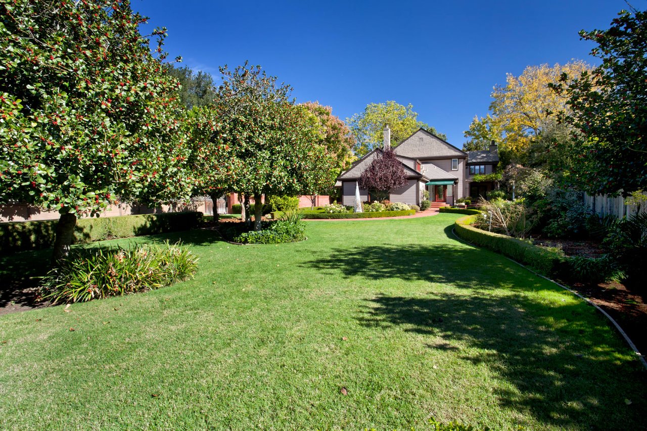 1105 McDonald Ave