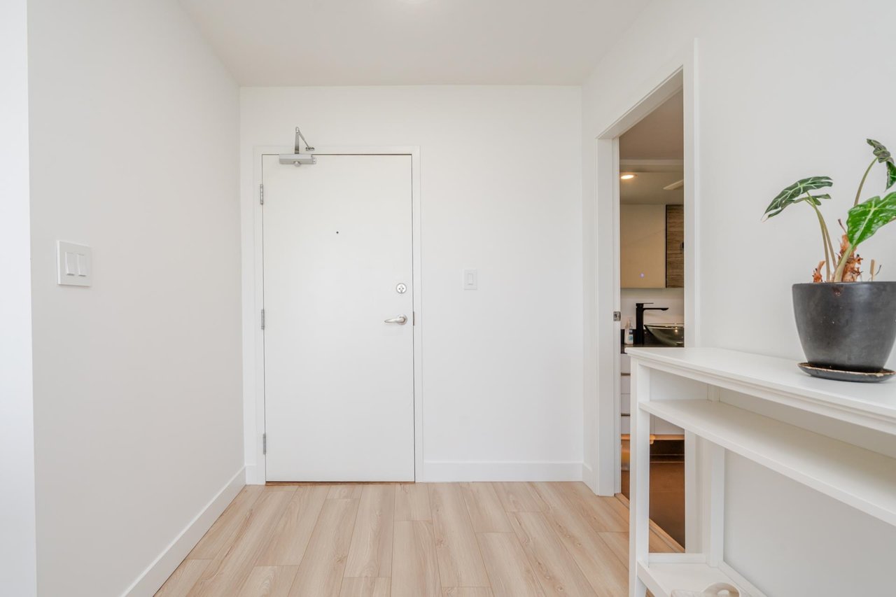 3106-13618 100 Ave