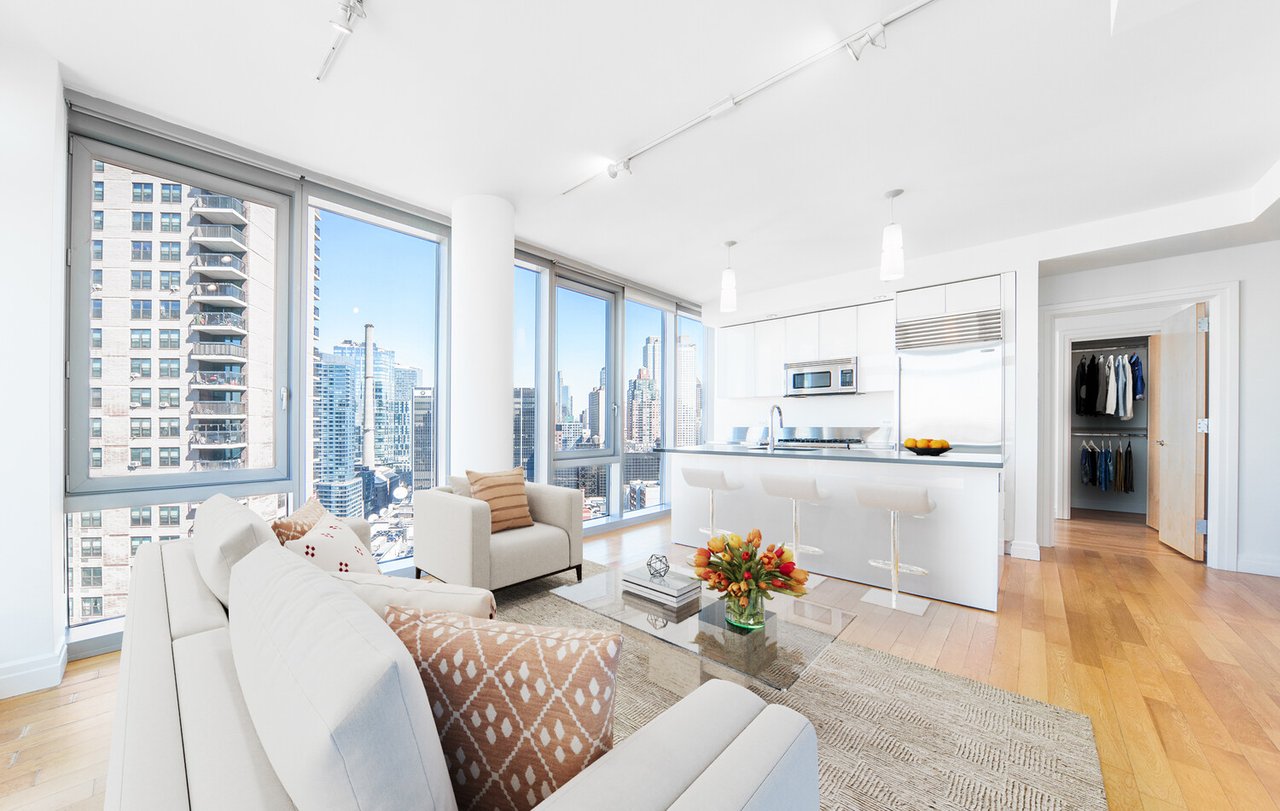 550 West 54th Street, Apt 23U