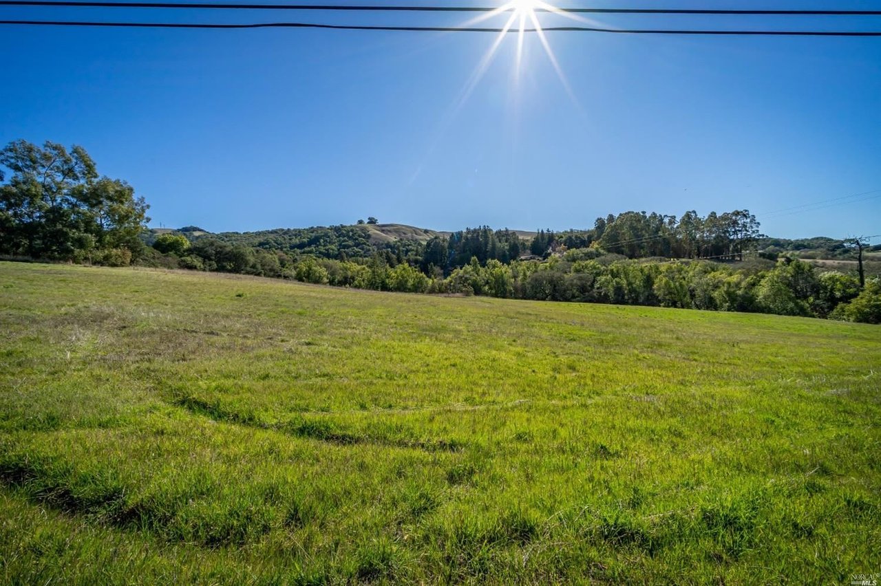 5289 Sonoma Mountain Rd