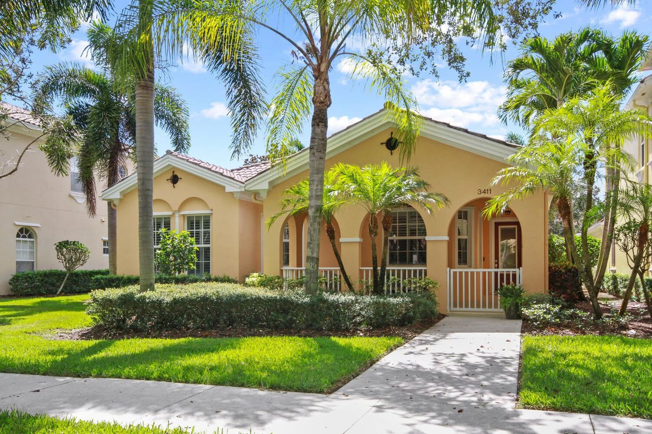 3411 Greenway Dr