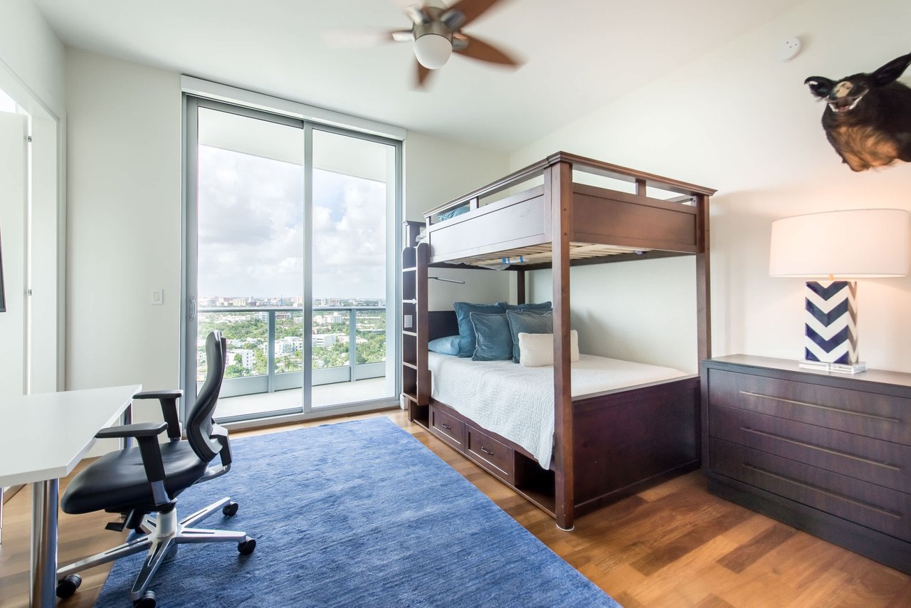 2627 S Bayshore Drive #2202