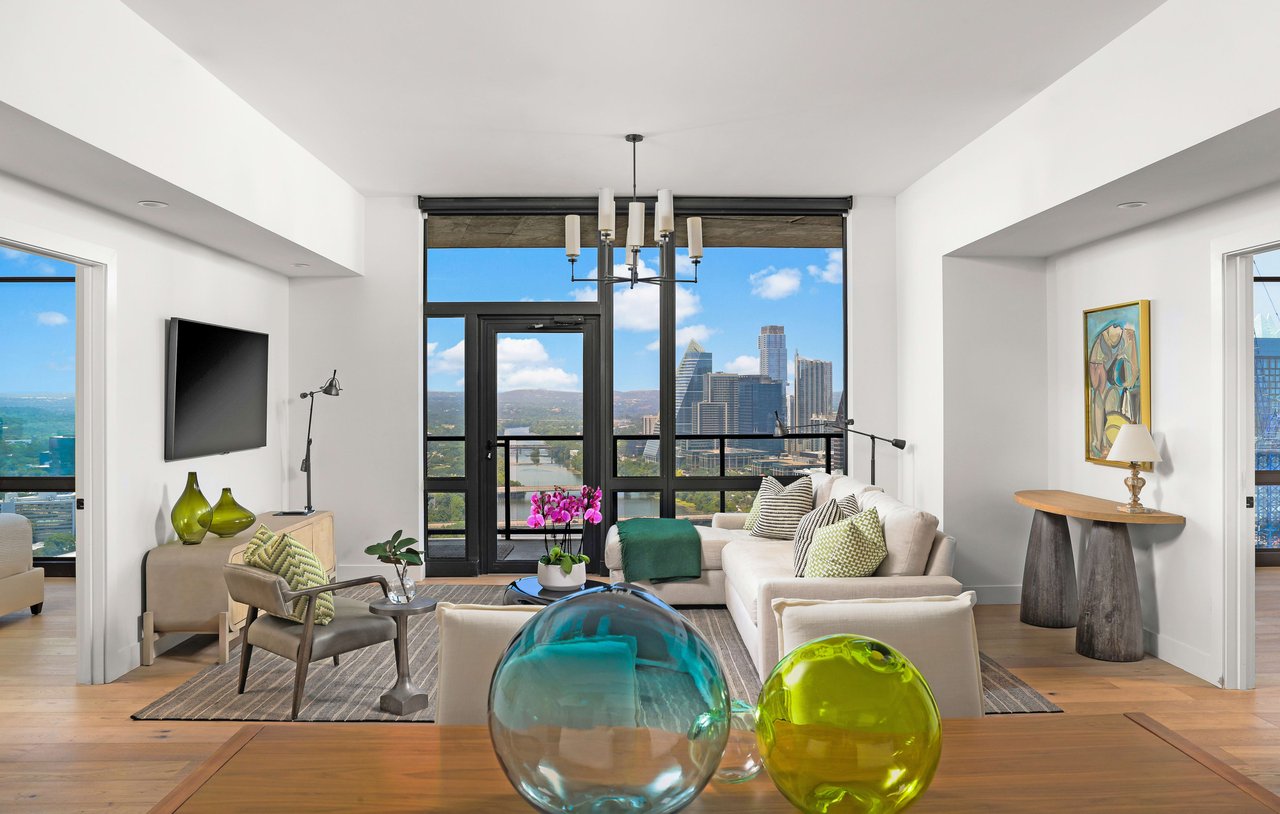70 Rainey St. #2704