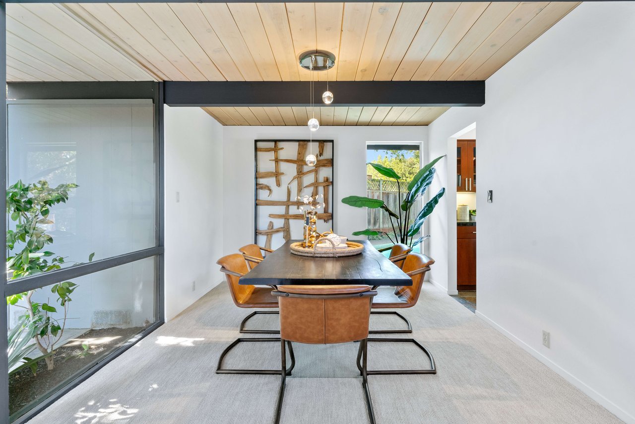 958 Eichler Drive