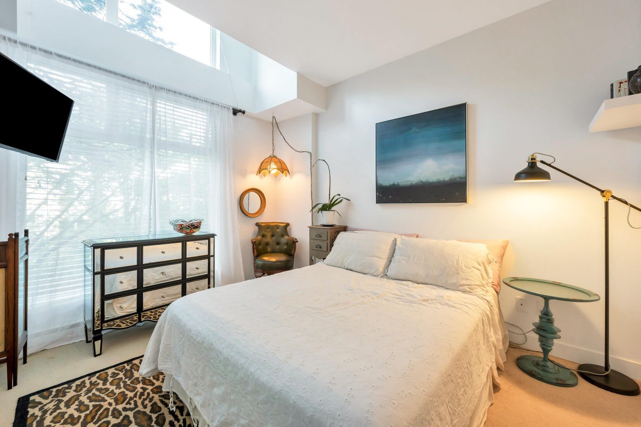 12-15850 26 Ave