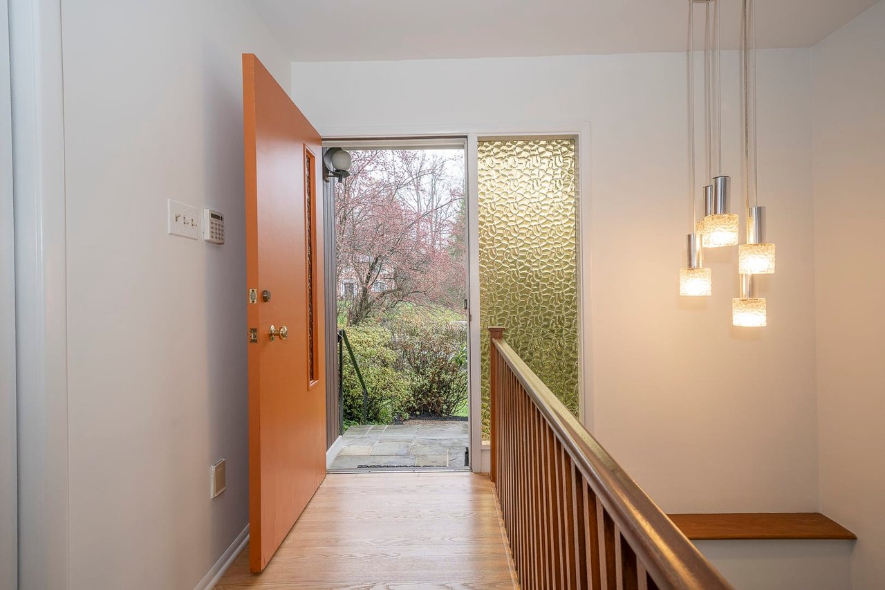 Modern Single Family Home 