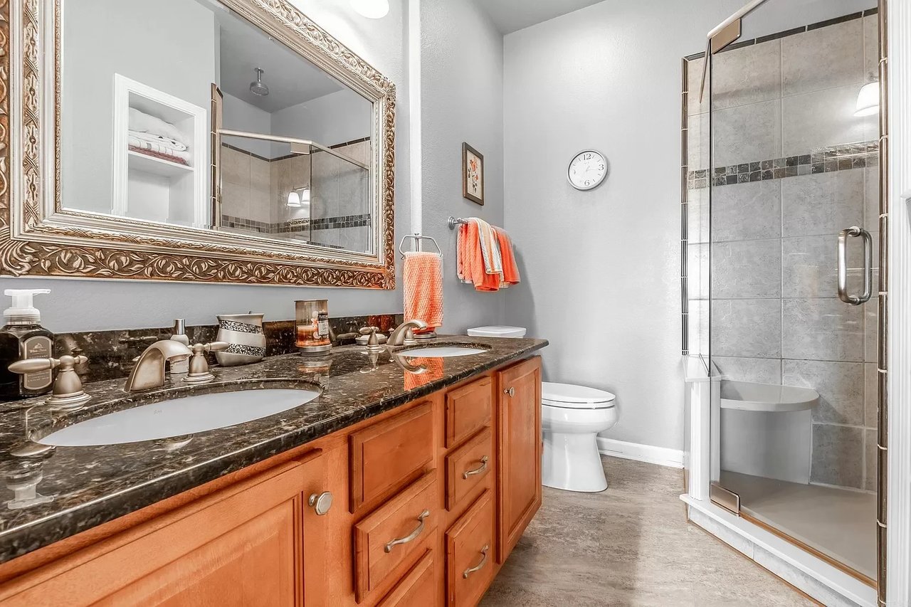 104 Clearwater Ct #C