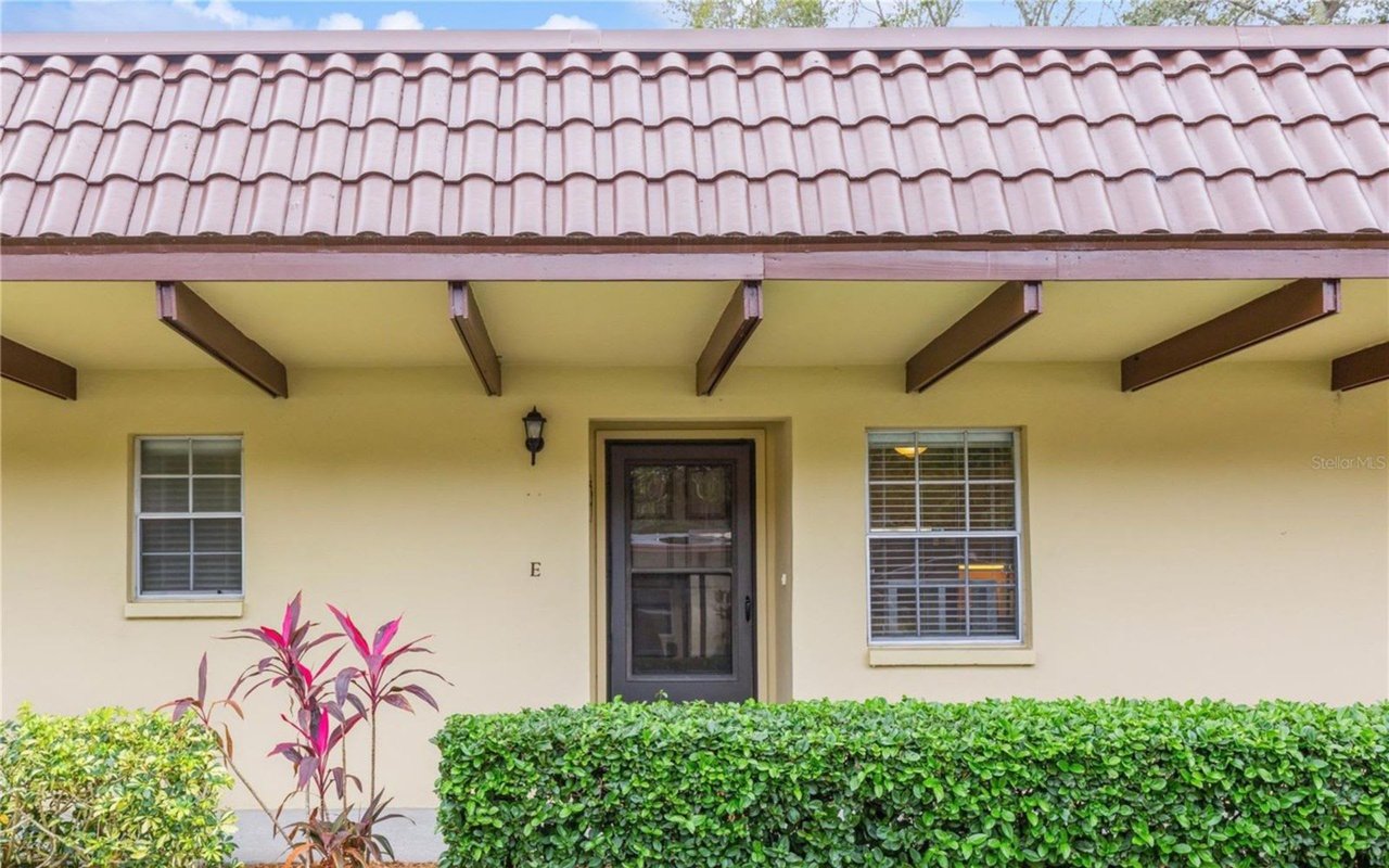 1701 PINEHURST #23E   
