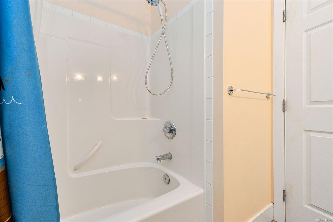 108-1924 Maple Ave, Sooke