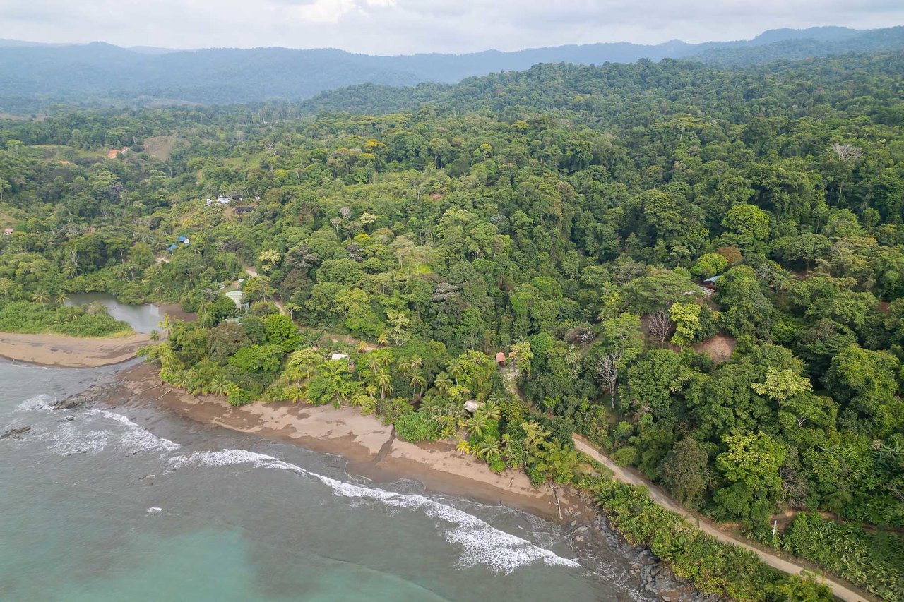 Waterfall Beachfront Estate, Osa, Puntarenas
