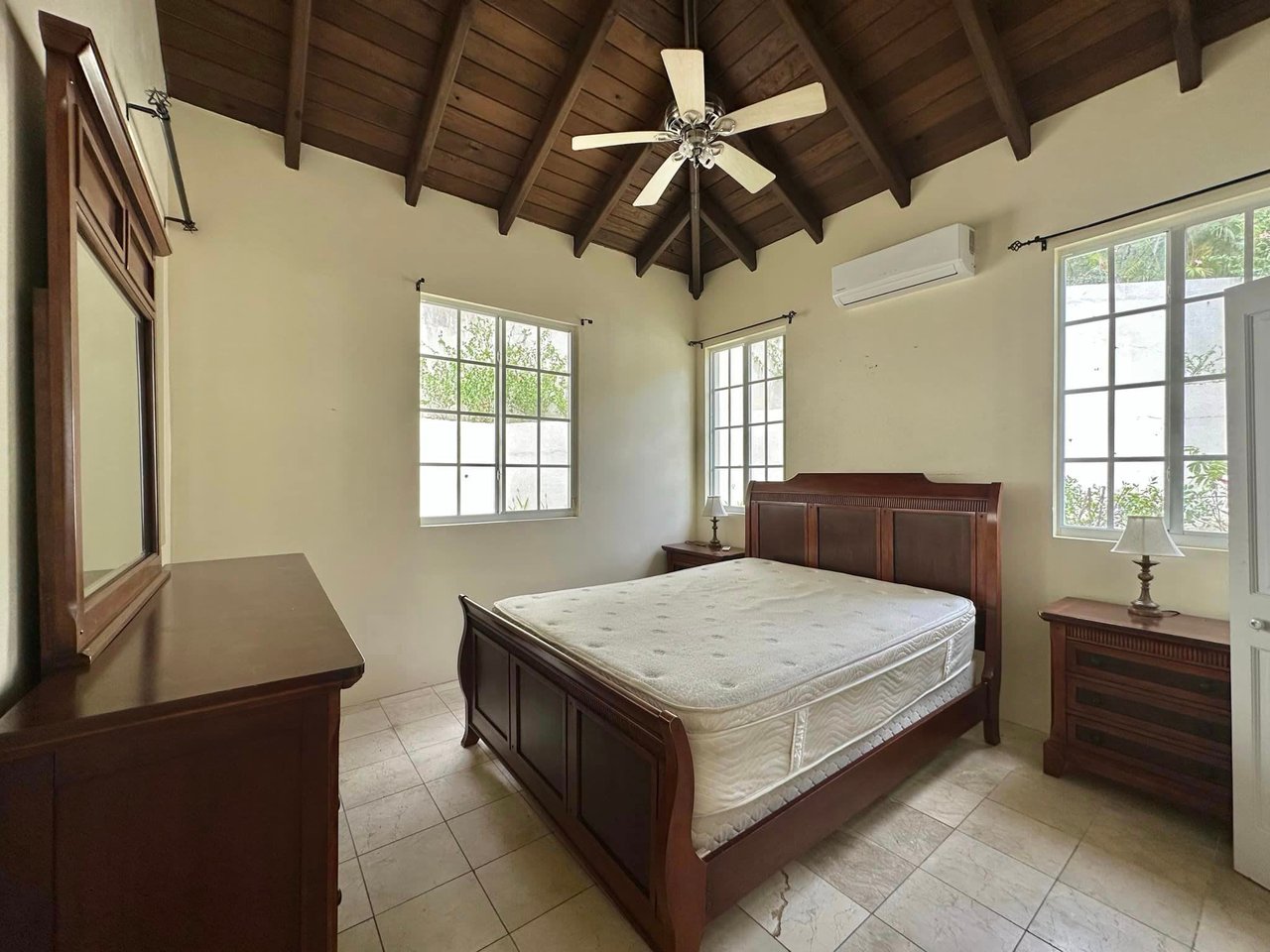 797 Chalwell Estate 2 Bedroom Apartment