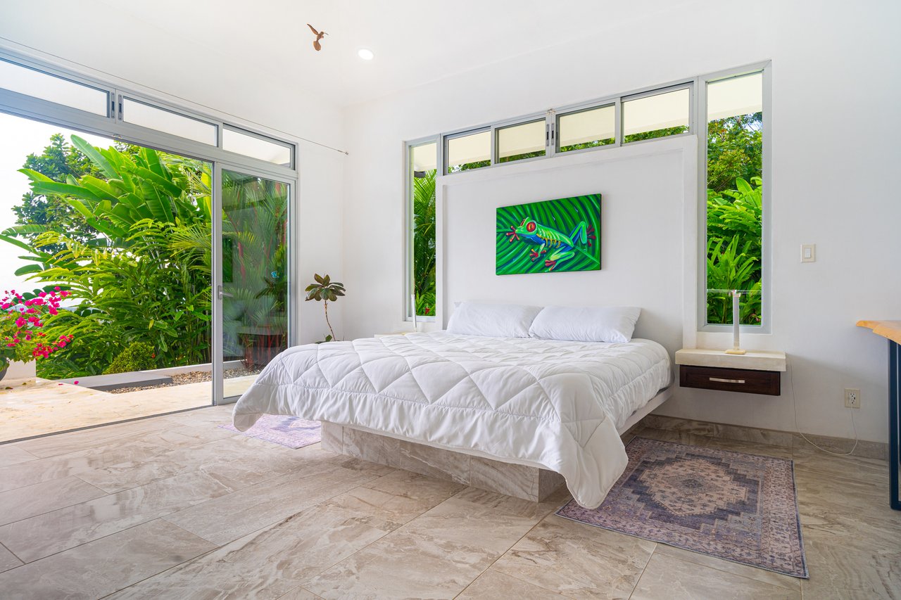 Modern Oceanview Infinity Pool Estate, Ojochal, Puntarenas