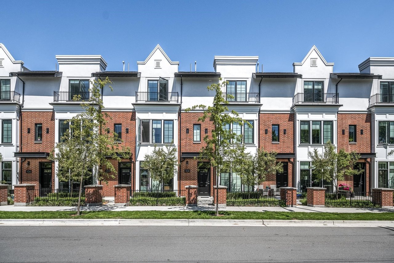 137-2070 Curling Road, North Vancouver