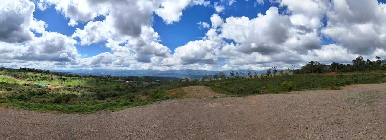 River and Waterfall Ranch, Perez Zeledon, San Jose