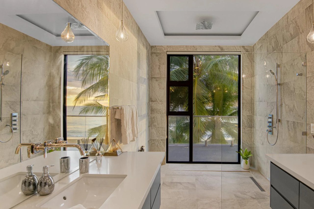 Titled Beachfront Luxury Estate, Jaco, Puntarenas