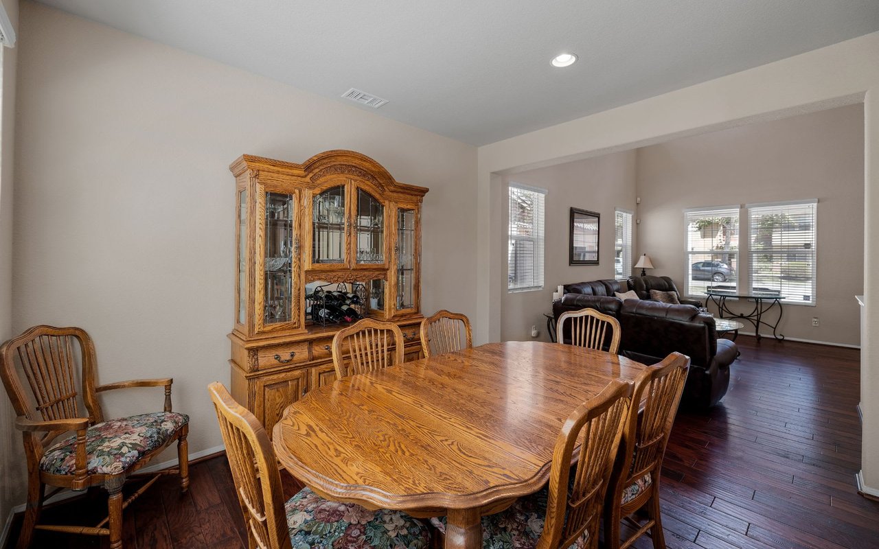 1273 Honeysuckle Avenue