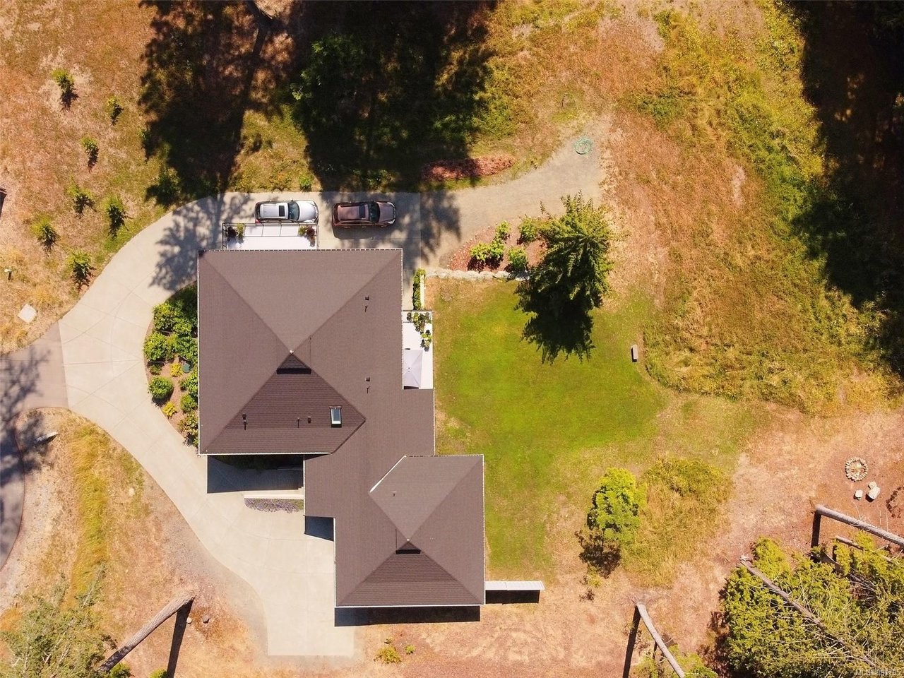 4271 Cherry Point Close