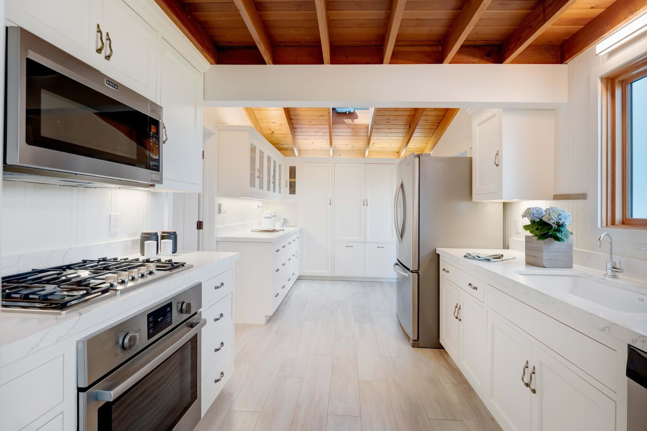 880 Bolinas Road, Fairfax