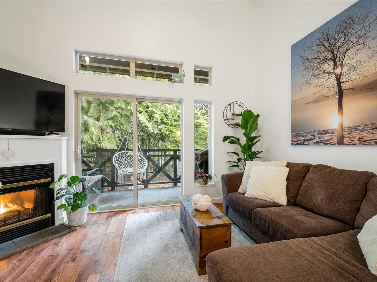 209-3070 Hillcrest Drive, Whistler