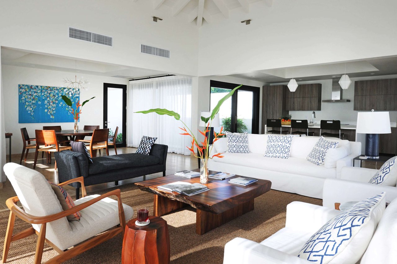 Four Seasons - Villas at Pinneys Beach