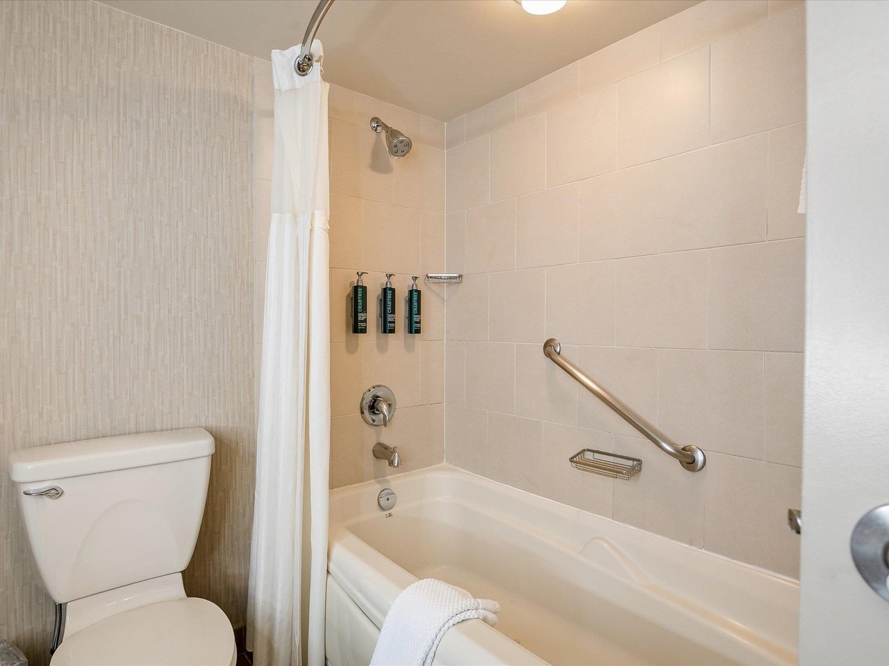 502/504-4050 Whistler Wy