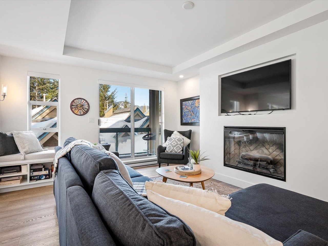 209-4865 Painted Cliff Rd