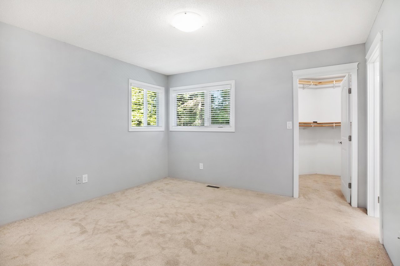 1991 Cedar Village Cres
