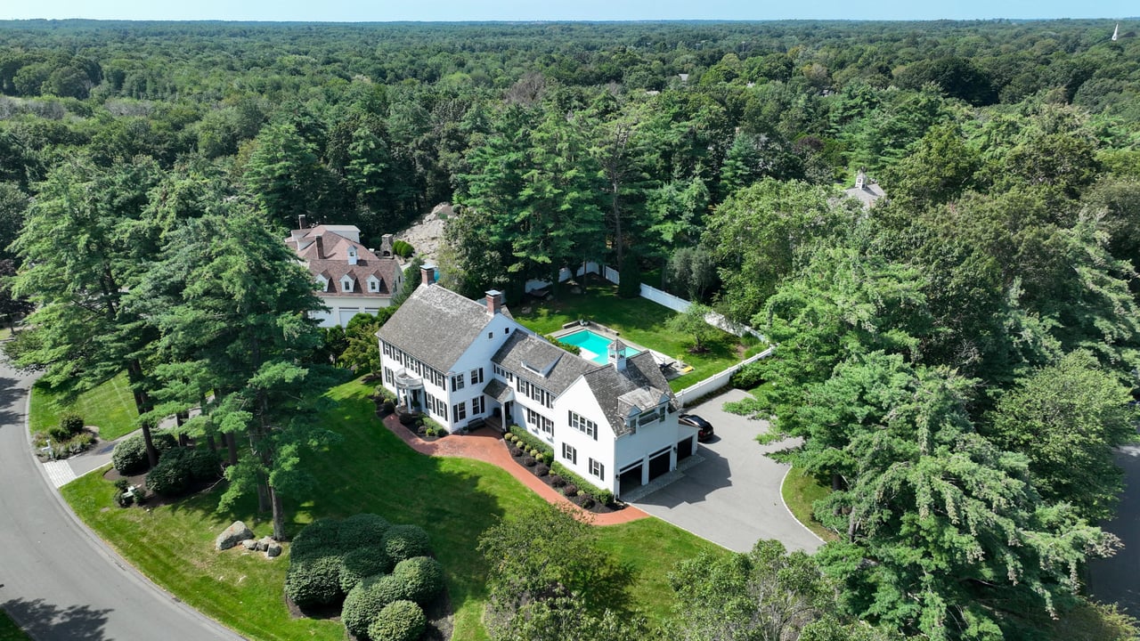 1 Indian Rock Lane