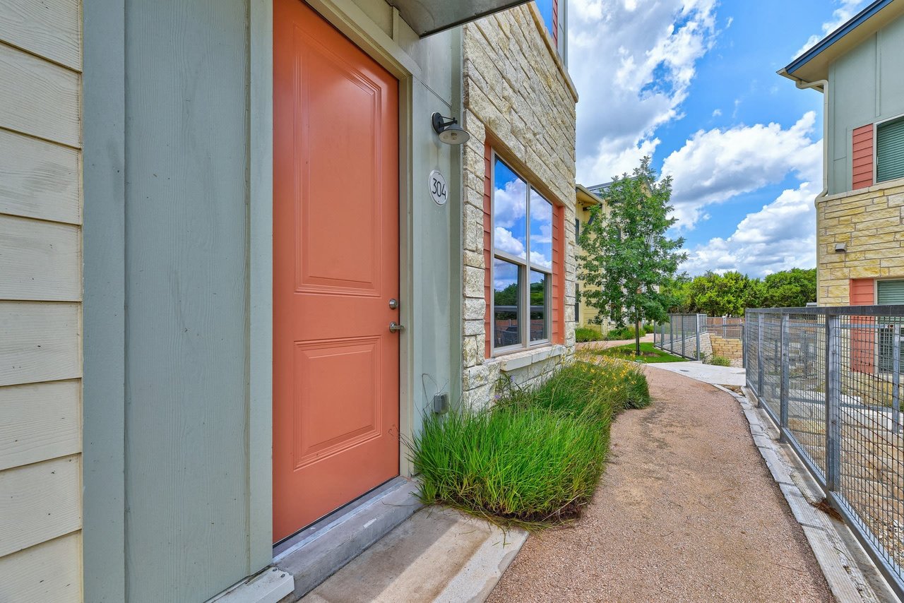 7805 Cooper Ln,# 304