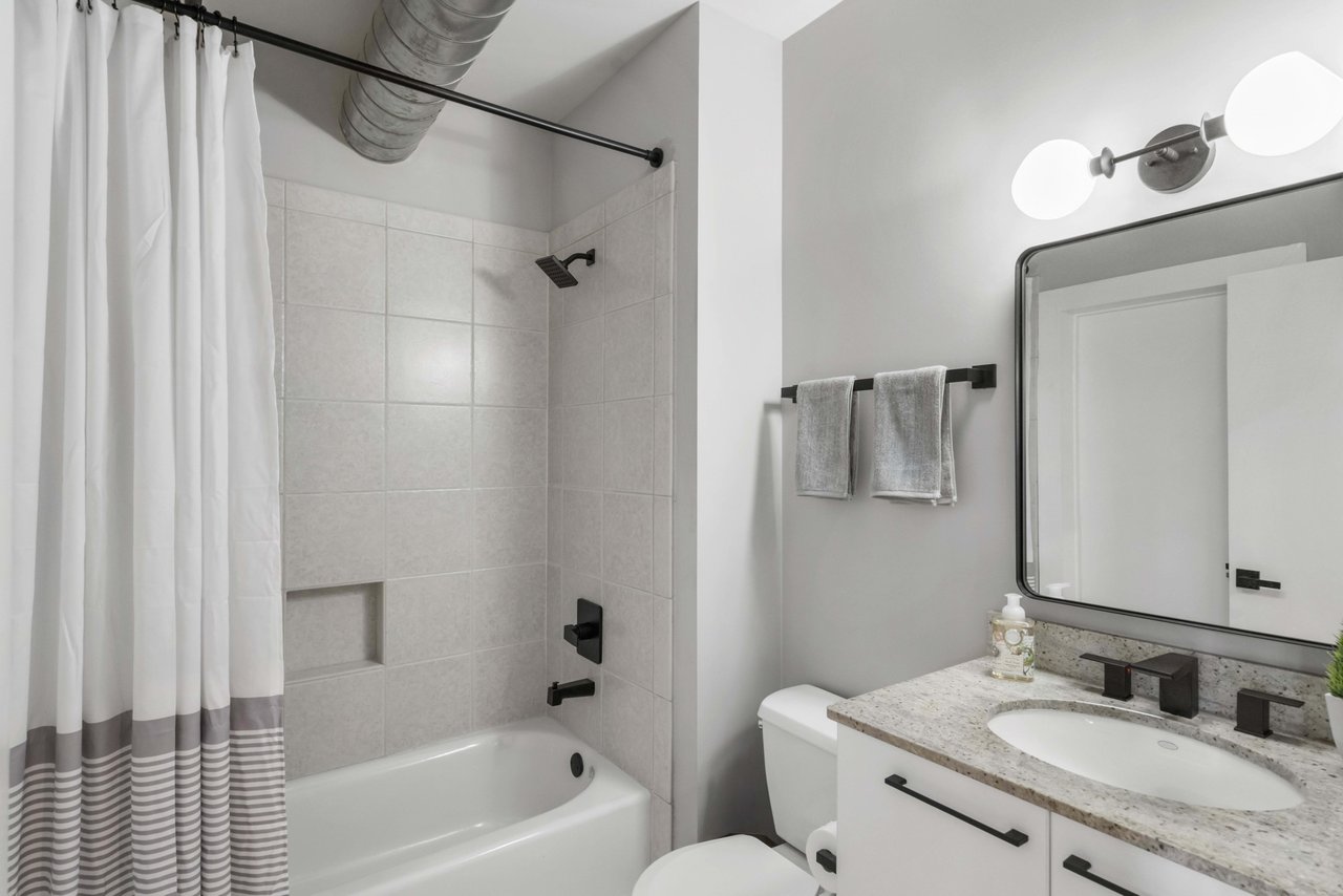 1023 Juniper Street NE Unit 302