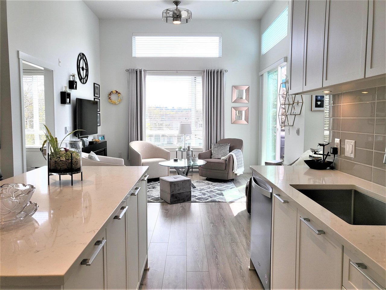 416-2382 Atkins Ave