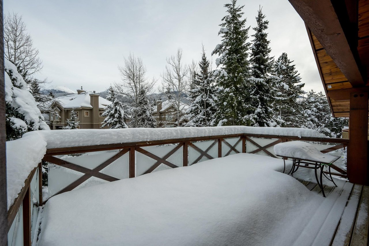 8107 Muirfield Cres