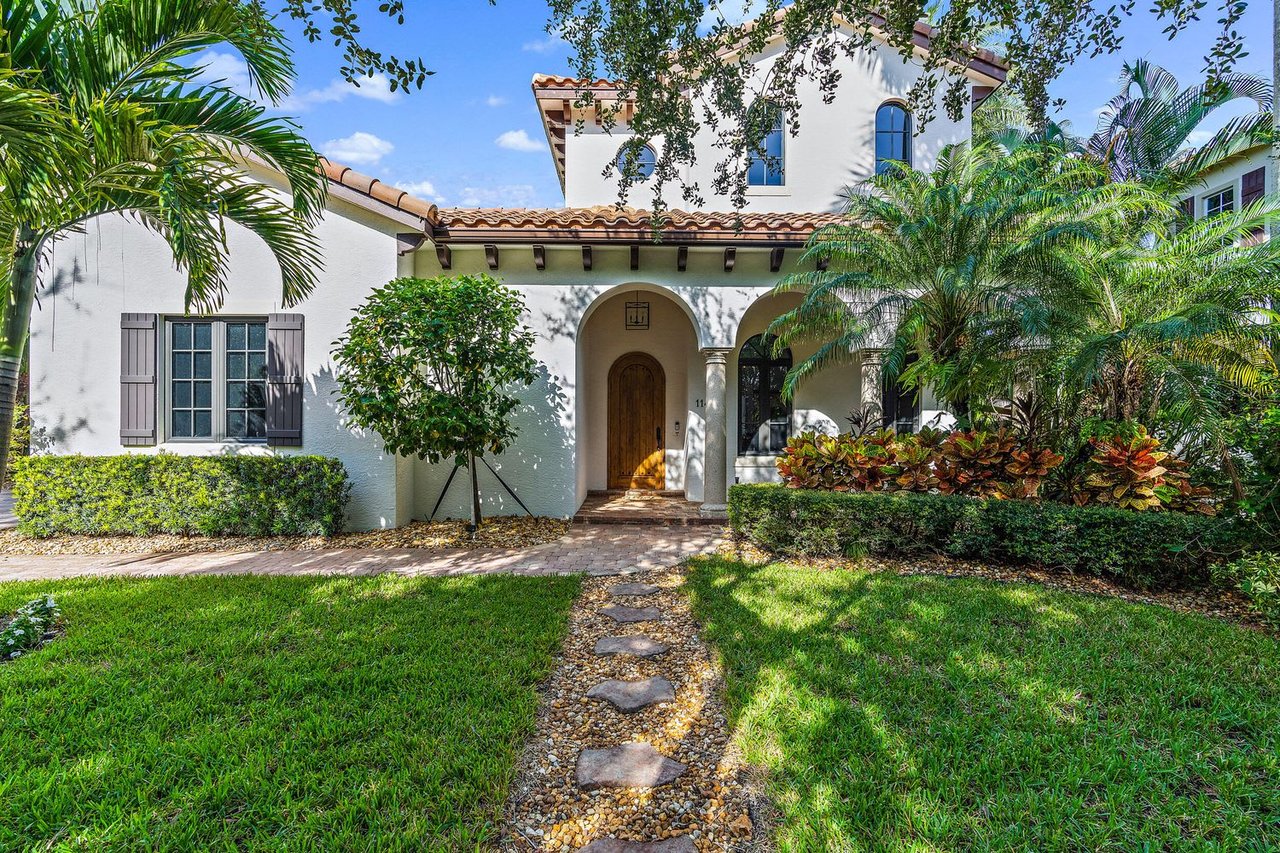 114 Segovia Way