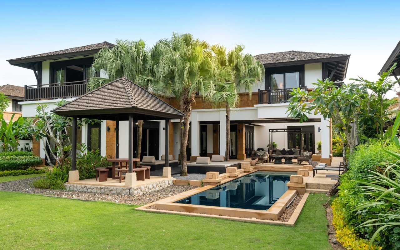 Tropical Mid-Century Modern