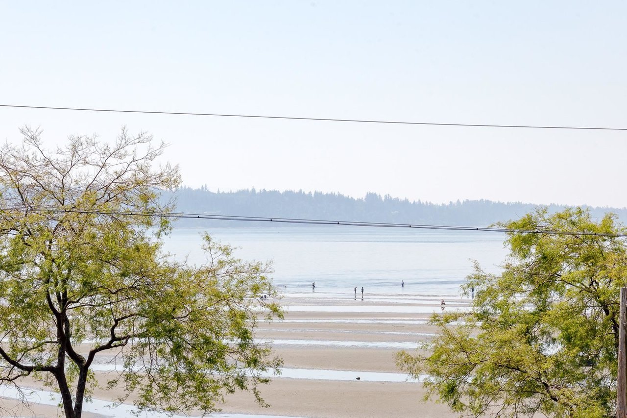 110-15621 Marine Dr