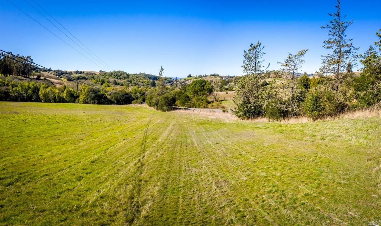 5289 Sonoma Mountain Rd