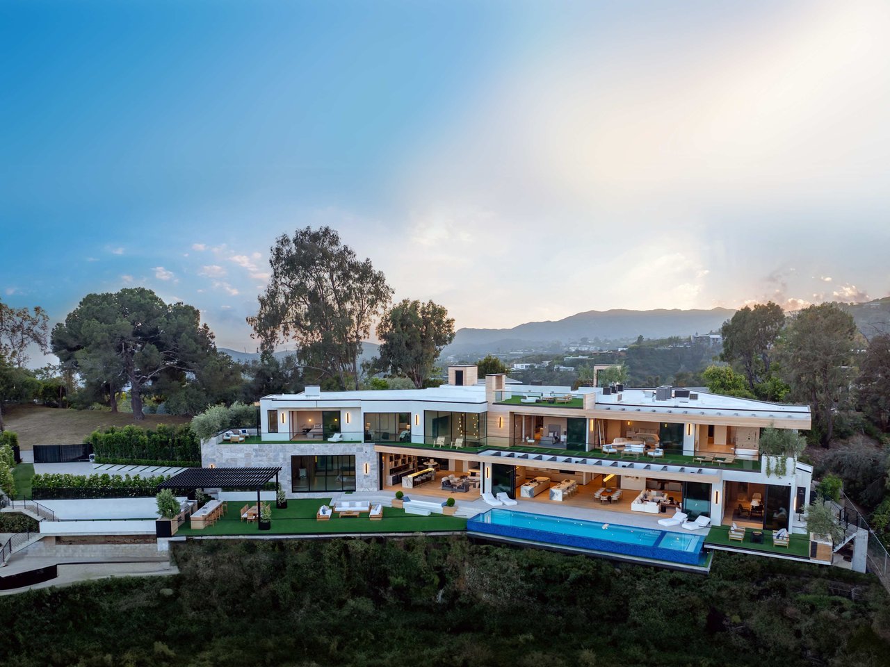 $26M Brentwood listing to test LA luxe market