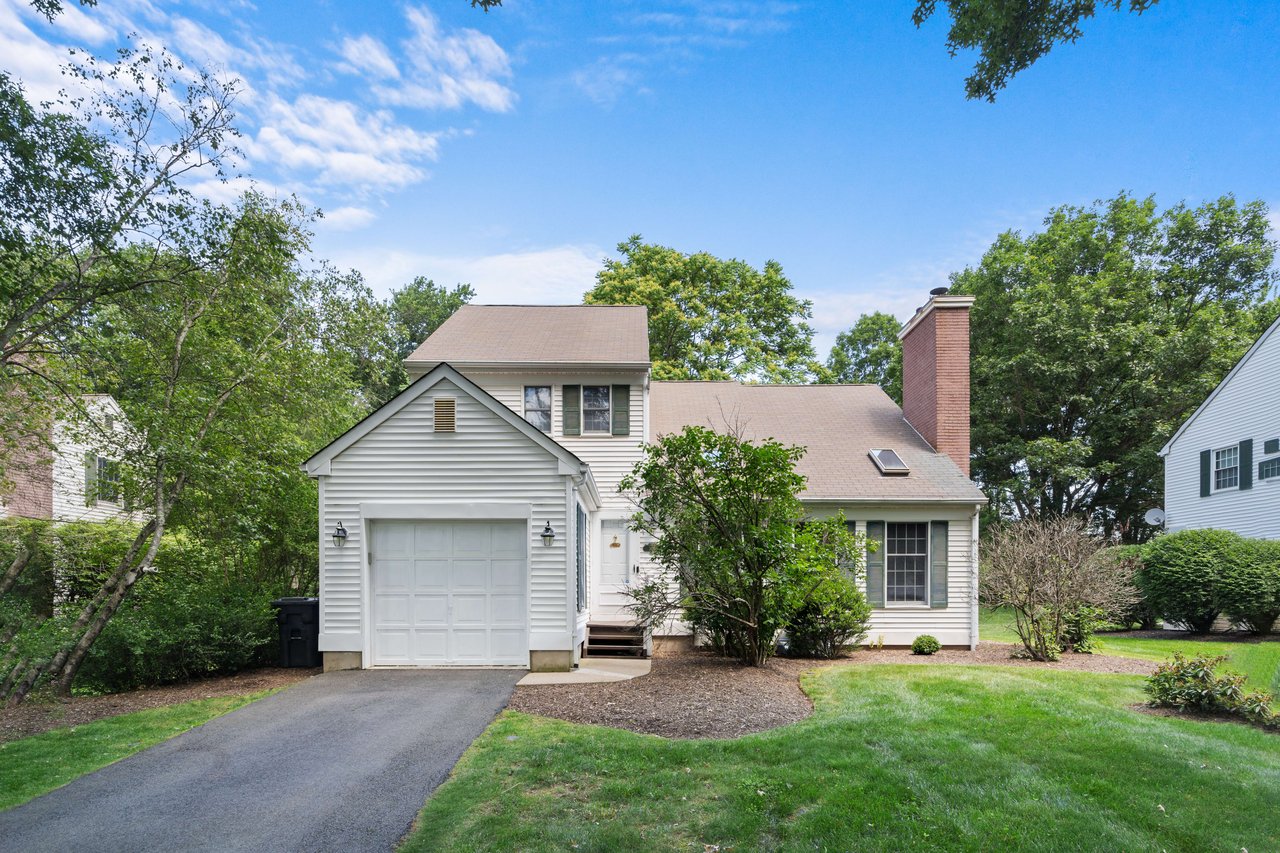 306 Alexandria Way