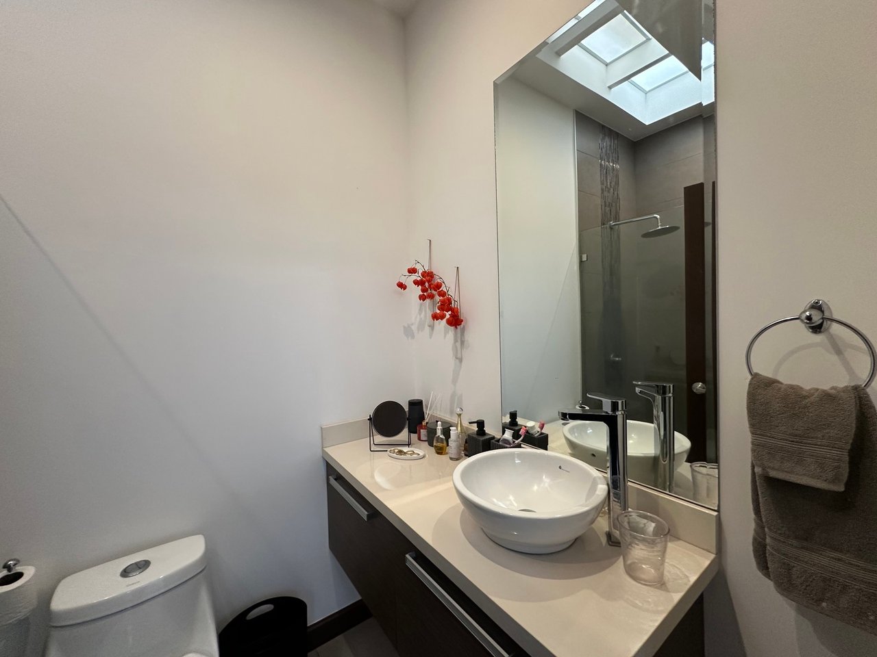 Bali Inspired Gated Townhouse, Ciudad Colon, San Jose