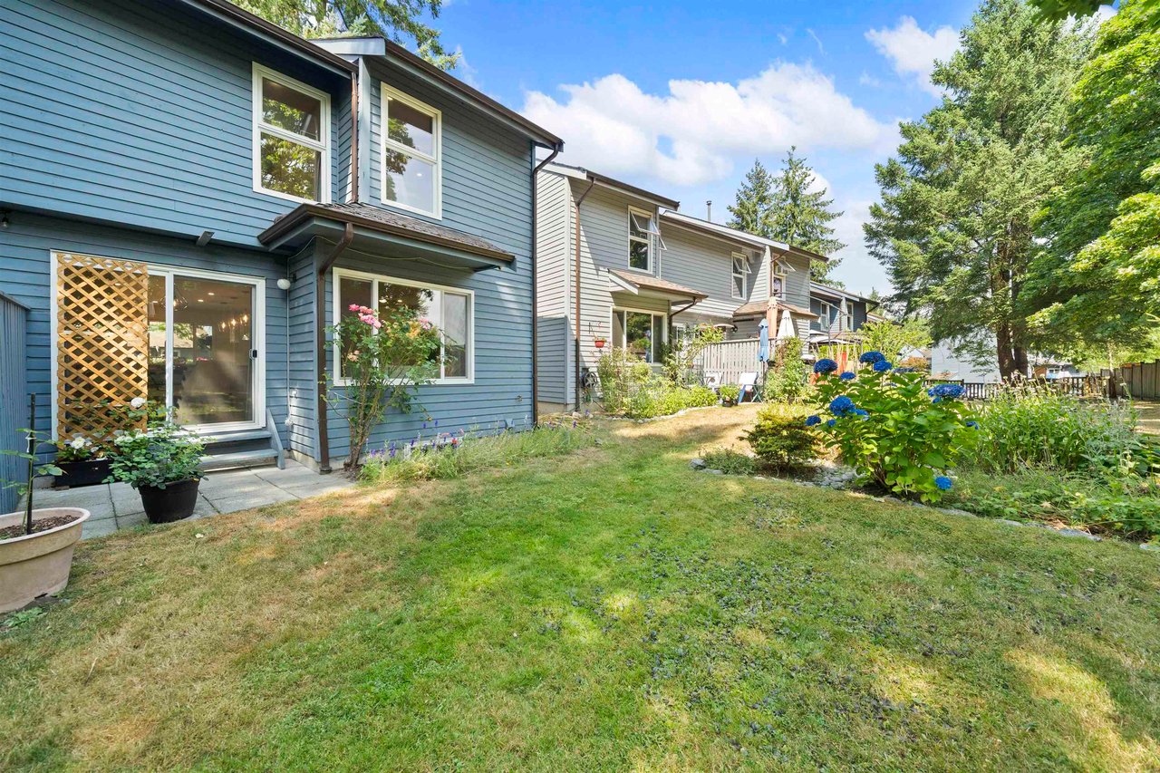453 Carlsen Pl