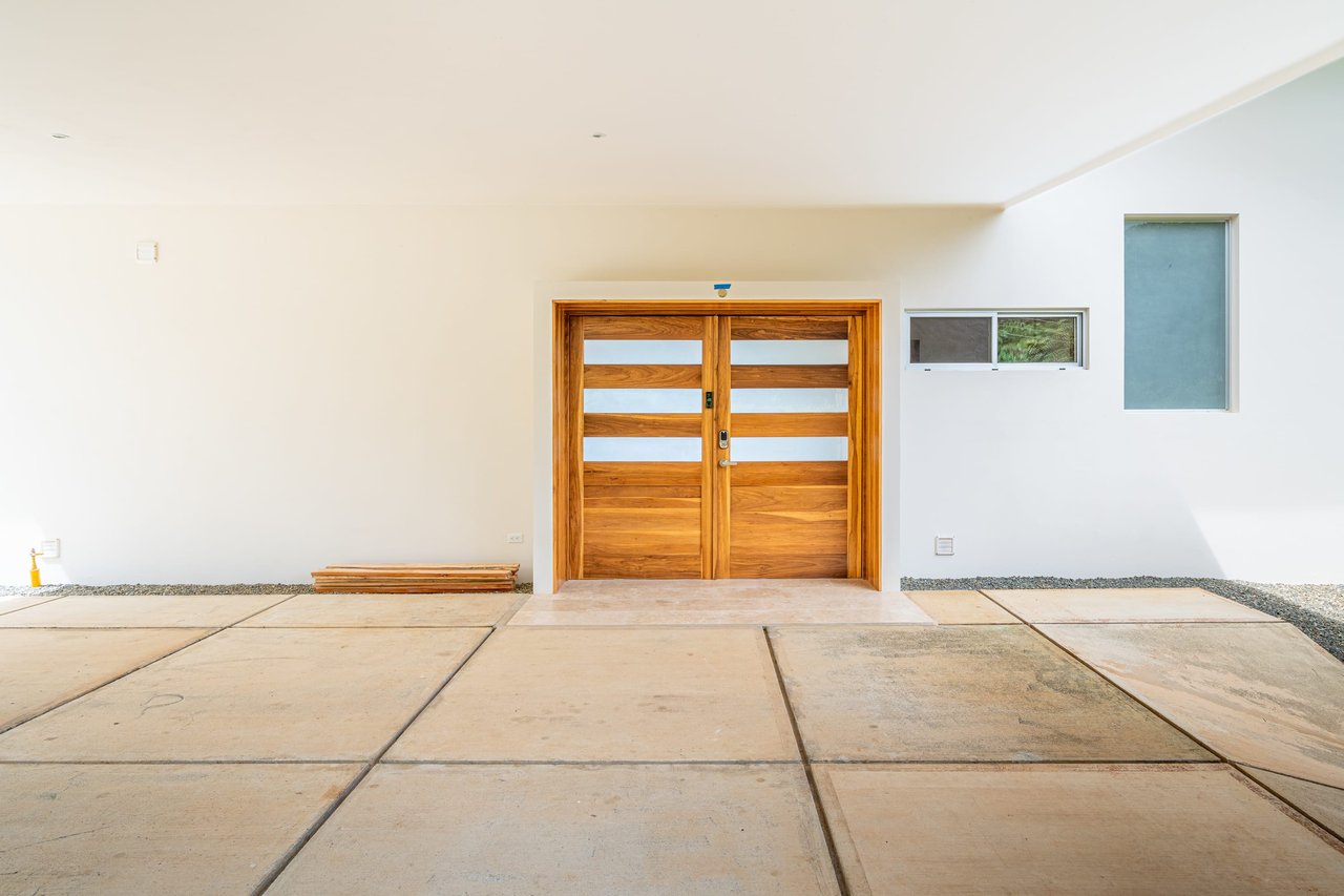 MarMistique Haven, Modern Tropical Home with Panoramic Ocean Views!