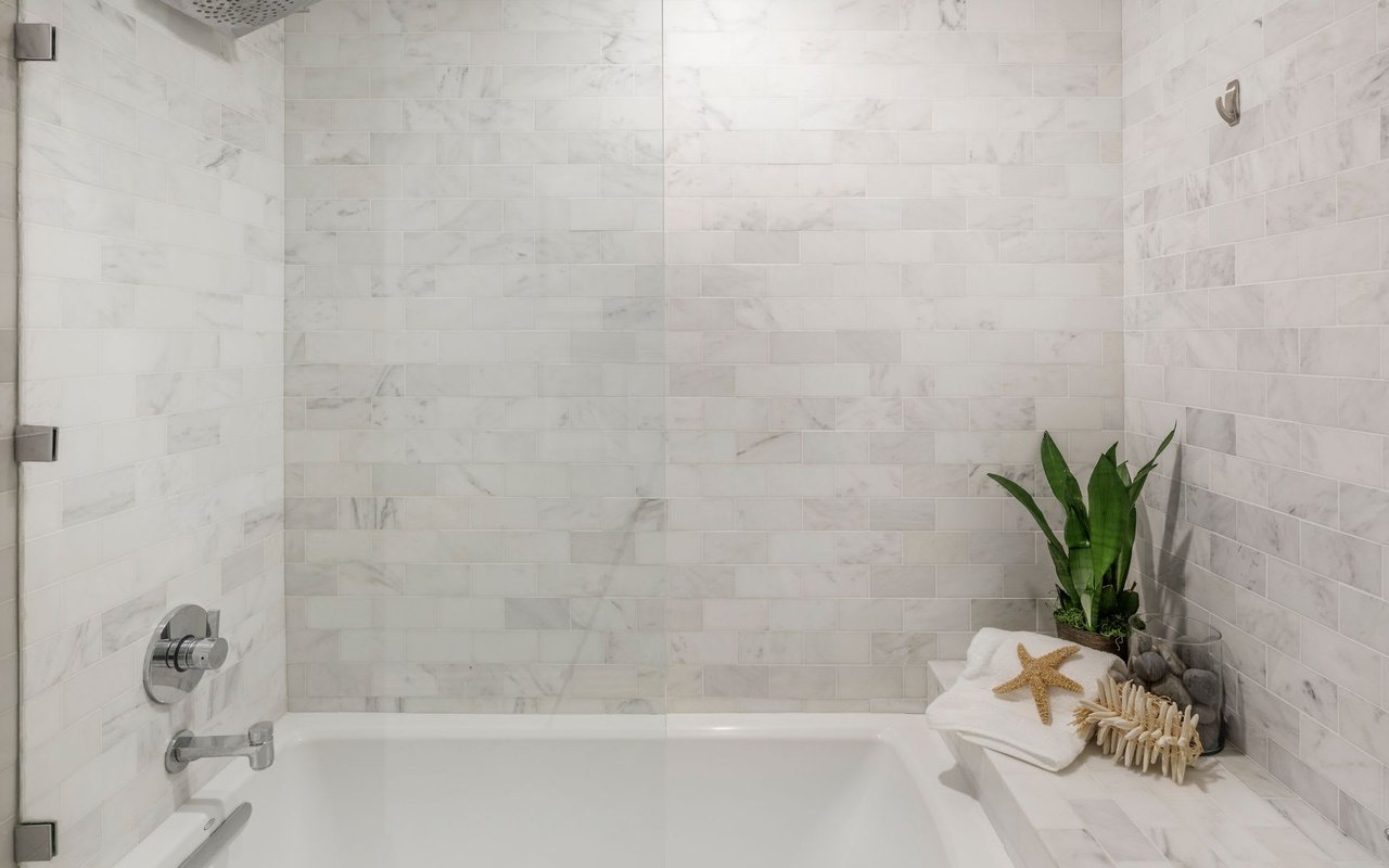 Renovated Marina Garden Condo
