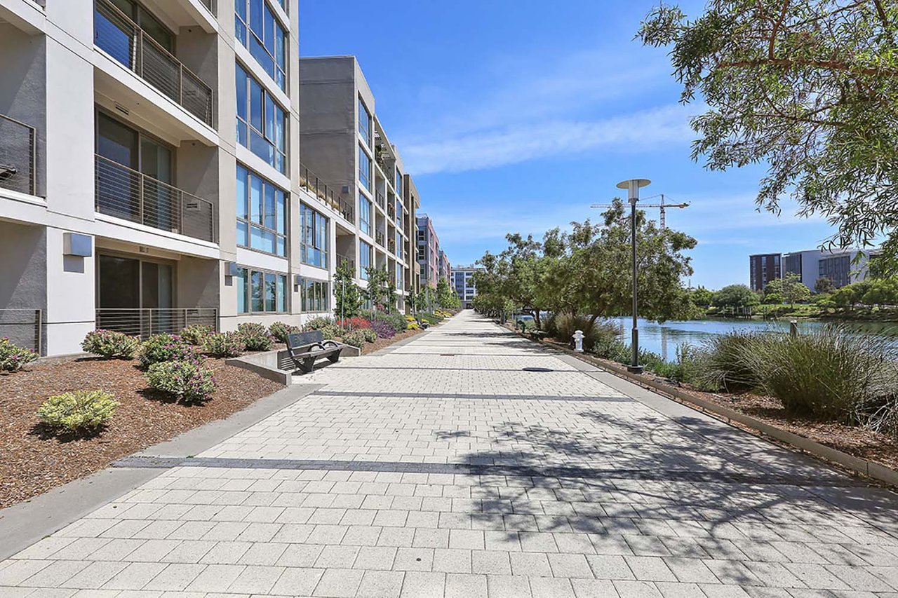 110 Channel St, #528 