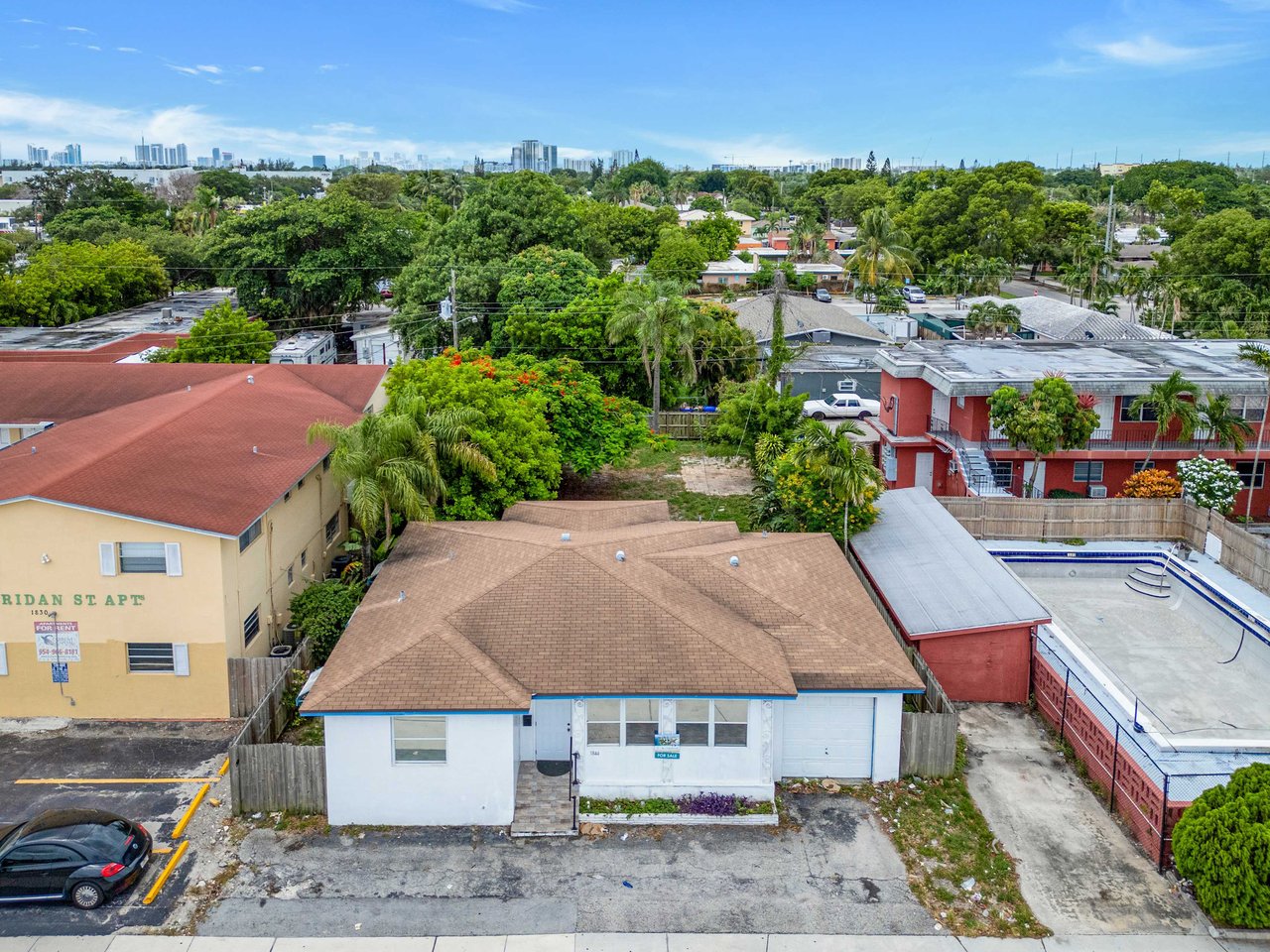 1844 Sheridan St Hollywood FL-33020