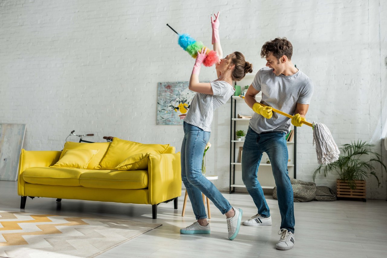 From Top to Bottom: The Best Way to Tackle Spring Cleaning in Your Home
