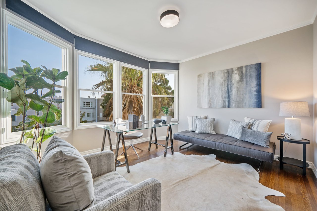 EXCEPTIONAL MARINA HOME